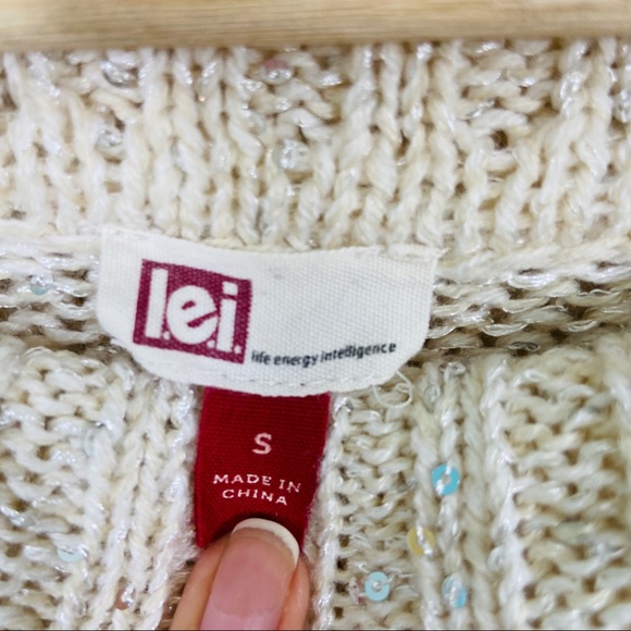 Lei Sweater - Picture 5 of 7